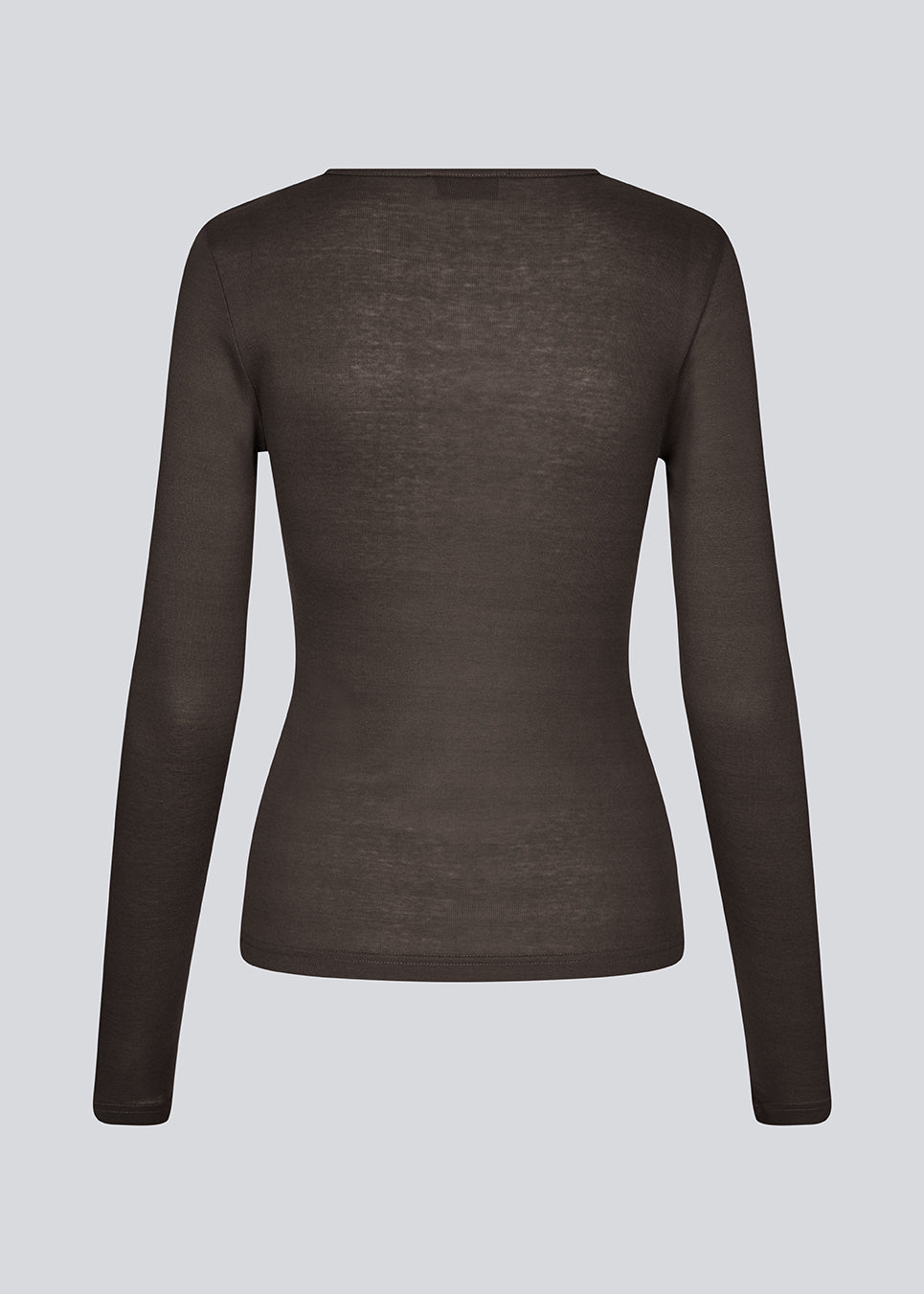 HarperMD LS top is a slim-fitting top with long sleeves and a round neck made from a thin, soft jersey. 