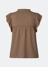 Feminine top with ruched ruffle sleeves and delicate crochet details. The AlinMD Top features a V-neckline with a small ruffle collar and a light, relaxed fit. An airy and summery style, perfect for both everyday wear and more dressed-up looks.