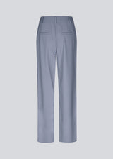 Pants in a relaxed fit. AnkerMD wide pants have a regular waist with pleats in front and wide, long legs. Decorative back pockets and side pockets.