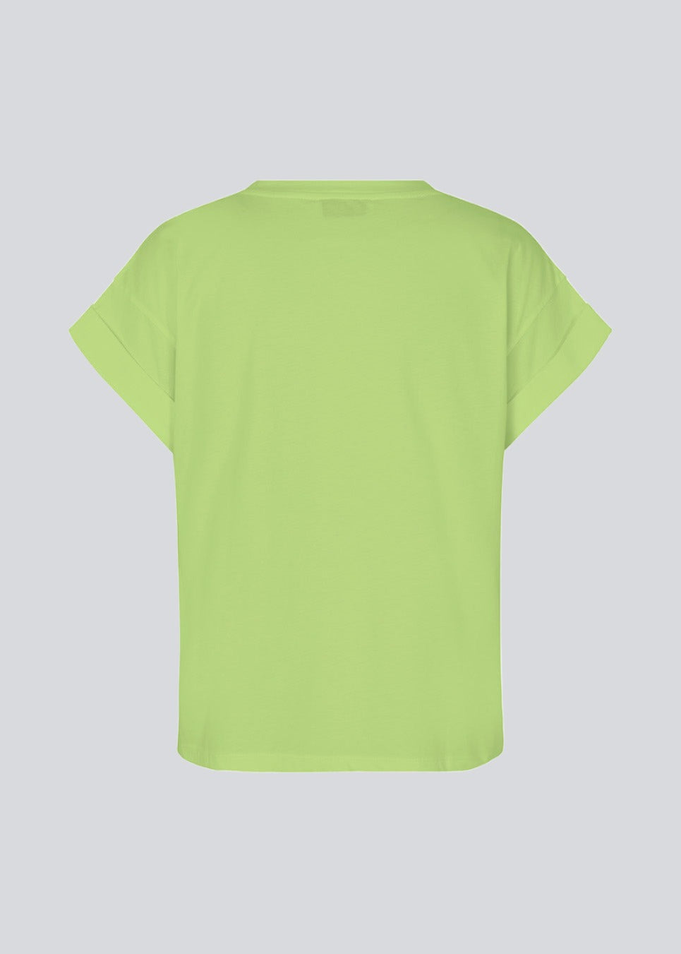 T-shirt in organic cotton in lime green with a slightly cropped length. BrazilMD short t-shirt has a rounder neck and rolled-up sleeves. 