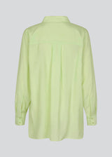 Easy-fitting shirt in bright green with a relaxed fit in an EcoVero viscose blend. ChristopherMD shirt has a collar, long sleeves with cuff. Button closure in front.
