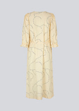 Long dress in relaxed fit made from a floral cotton mix. DravenMD print dress has 3/4 length balloon sleeves with elasticated cuff. Tie belt at waist. The model is 177 cm and wears a size S/36.