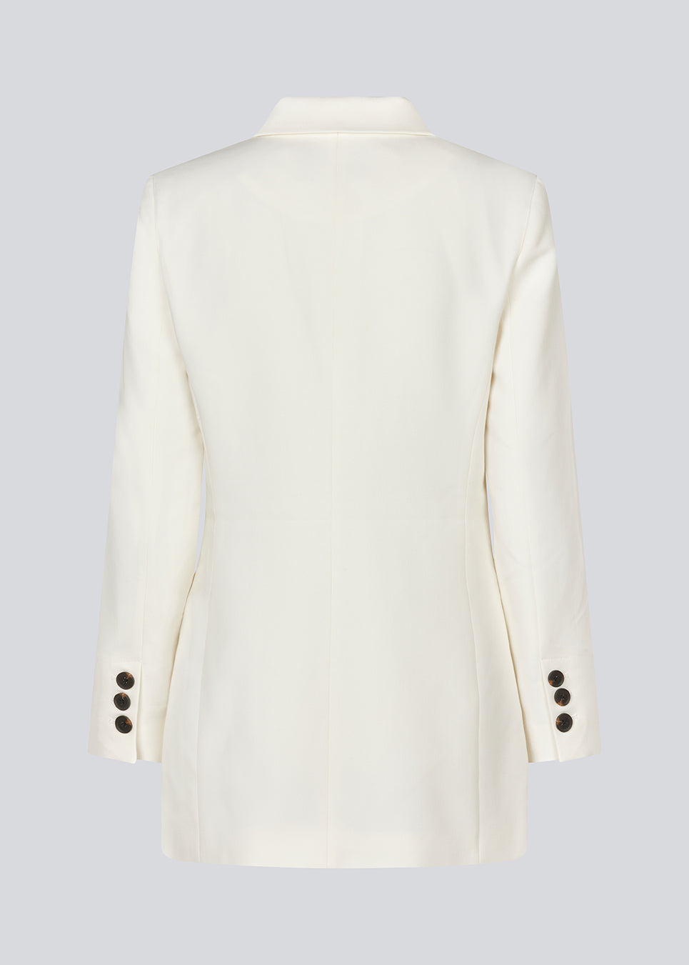 Gale blazer in white has a classic and elegant design, fulfilled by the beautiful revers collar and a long fit. The blazer has button closure at the front and a chest pocket at the left side.  Shop the look: Gale pants.