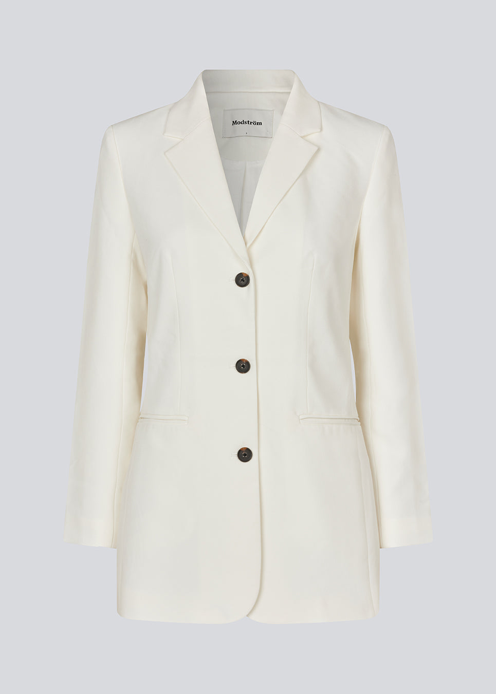 Gale blazer in white has a classic and elegant design, fulfilled by the beautiful revers collar and a long fit. The blazer has button closure at the front and a chest pocket at the left side.  Shop the look: Gale pants.