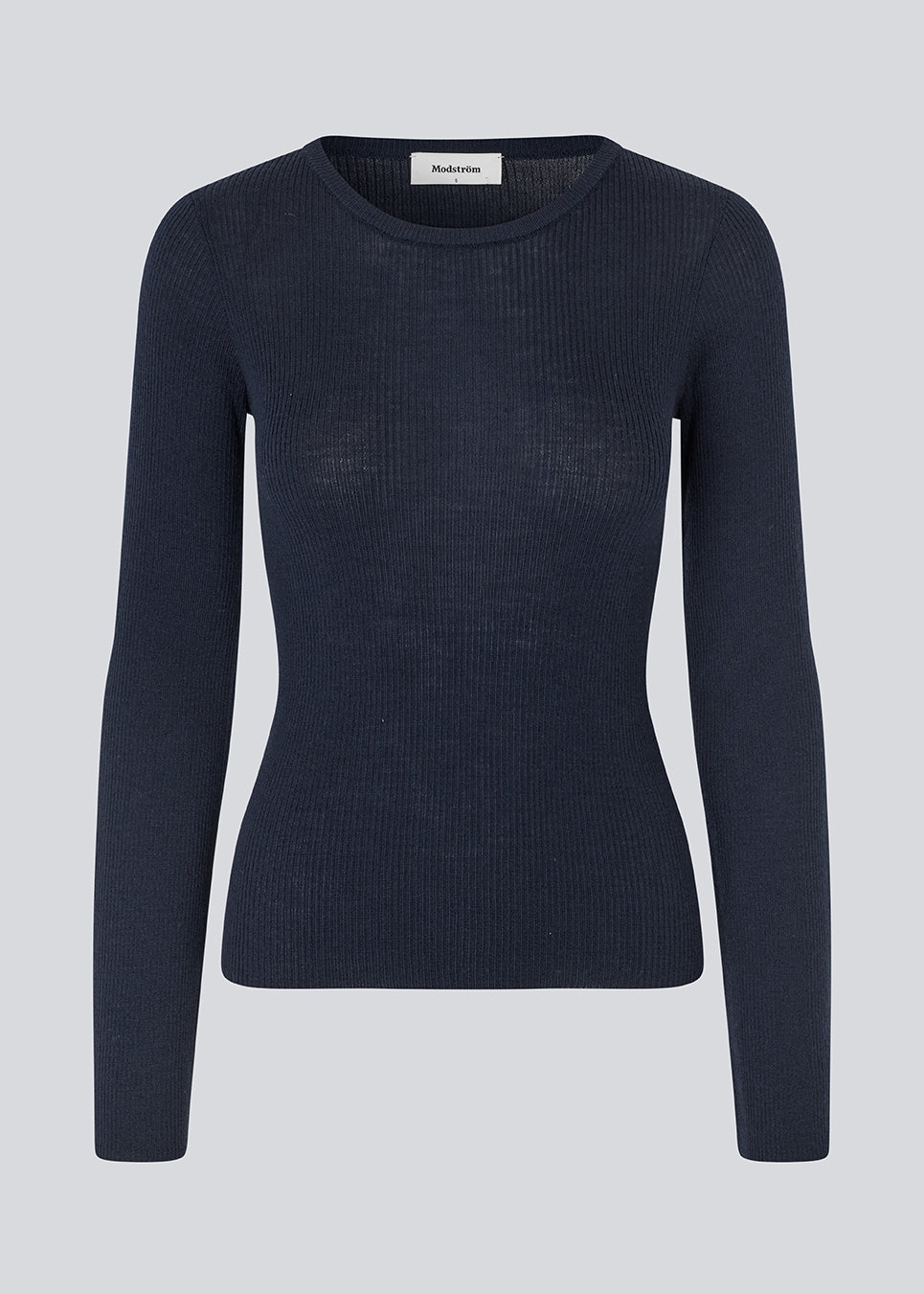 Fitted top made in a soft, rib-knitted wool. HirokiMD o-neck has long flared sleeves.