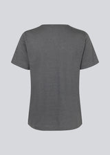 T-shirt in grey with a normal fit in a soft quality made from cotton and linen. HoltMD t-shirt has a round neckline and short sleeves.
