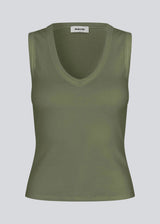 Sleeveless green top in ribbed cotton jersey. Igormd tank top has a tight fit and a round neckline. fit with long sleeves.