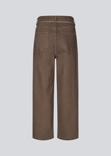 Brown jeans with wide legs in a cotton denim. IsoldeMD pants has a high waist, front and back pockets and a tie band at the waist.