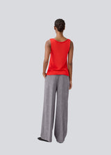 Sleeveless top in knit. IvonneMD top has a loose fit and a wide neck line.