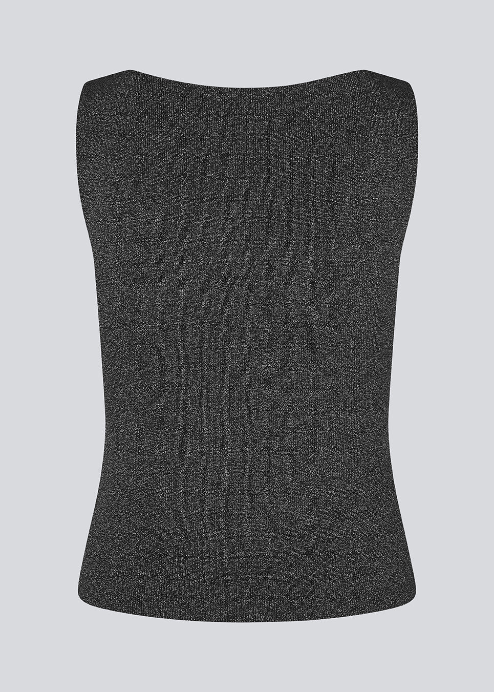Sleeveless top in a shimmery silver knit. LuckyMD top is fitted and slightly cropped. The model is 177 cm and wears a size S/36.