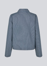 Loose jacket in cotton denim. MagdalenaMD jacket has a buttonclosure, tree front pockets and long loose sleeves.