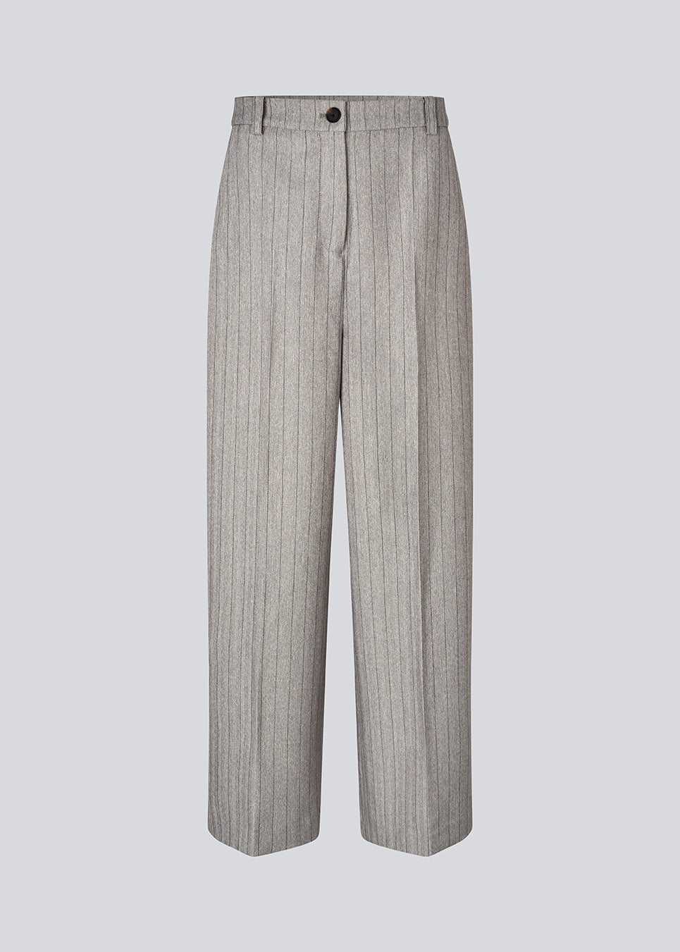 Suit pants with wide legs and pressfolds. MeridaMD pants has a medium-highwaist, zipper, side pockets and paspoil pocket in the back.