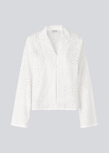 Loose shirt in broderie anglaise. MisoMD shirt has long wide sleeves and 2 buttons in front.