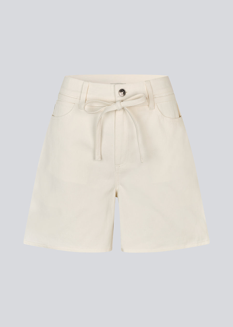 Shop Naomamd solid shorts - Soft White – Modström COM