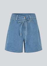 Denim shorts with wide legs in cotton denim. Naomamd solid shorts have a high waist, front and back pockets and a tie band at the waist.