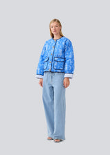 Quilted jacket in 100% cotton. NicholasMD jacket has a buttonclosure and two front pockets.