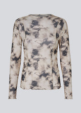 Long-sleeve top in a transparent material. Petrinamd print top is fitted and has a gathering detail at the side. The model is 175 cm and wears a size S/36.