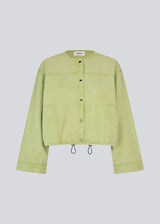 Denim jacket in green with an oversized fit. Princessmd short jacket has long wide sleeves, a round neckline, and adjustable elastic at the bottom. The model is 175 cm and wears a size S/36.
Style the jacket with matching pants in the same color: princessmd pants
Material:
100% Cotton