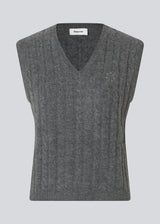 Fitted cable knit vest. The Risemd Vest features a timeless cable knit design and an embroidered logo on the chest – perfect for a cool, classic layered look.