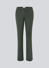Nice pants with flared legs and front pockets. The stretchy material and elastic waist creates the perfect fit. The model is 174 cm and wears a size S/36