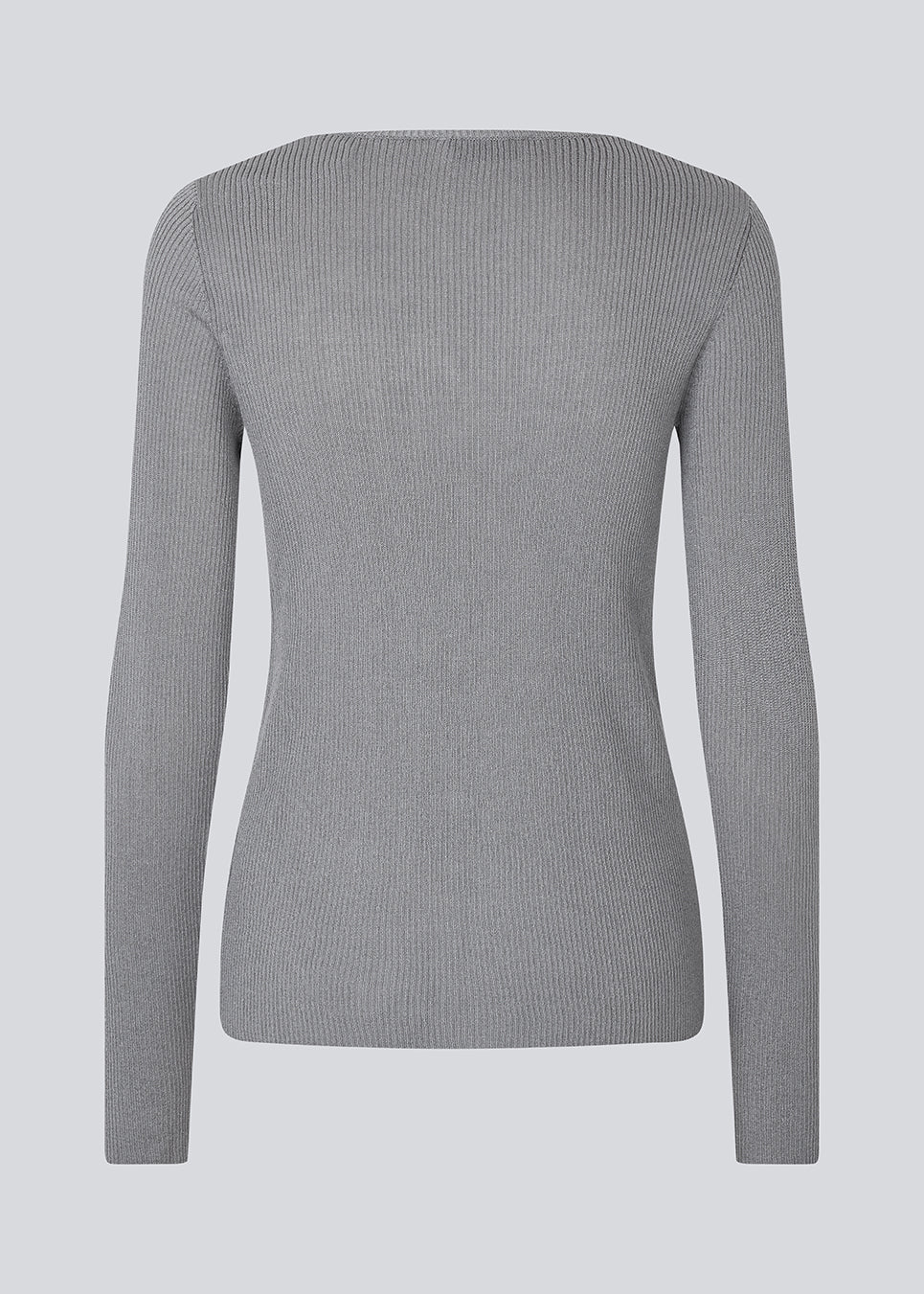 Fine knit cardigan with a v-neck. TomMD cardigan has long sleeves and a button closure in front.