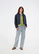 Short navy quilted jacket in 100% recycled nylon. The Uffemd jacket has a light, casual look with a shirt collar, press buttons, and practical side pockets – an ideal layer for the transitional seasons. The model is 175 cm and wears a size S/36.
Material:
100% Recycled nylon
Lining:
100% Polyester
Filling:
100% Polyester