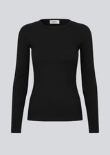 Basic black t-shirt in soft cotton rib with stretch. Igormd short t-shirt has a tight fit with short sleeves. 