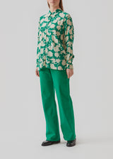 Casual shirt in woven EcoVero viscose quality with floral print. AllisonMD print shirt has a collar and button closure at front. Complete the look with the matching pants.