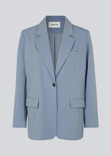 Oversized blazer in the color Dusk with a drapy fit. AnkerMD blazer has collar and notch lapels with a single button closure. Flap welt front pockets. Slits on cuffs and single back vent. Lined.  Shop matching pants: AnkerMD slit pants, or AnkerMD pants