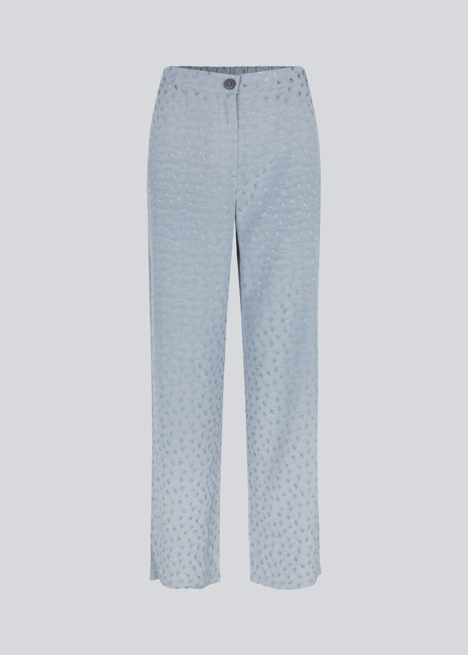 Wide legged pants the color Dusk in a patterned satin. CarmelMD pants has a medium waist with zipfly, button closure, and elastic in the back for ekstra comfort.  Shop matching shirt in the same color: CarmelMD shirt