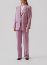 Gale blazer has a classic and elegant design, fulfilled by the beautiful revers collar and a long fit. The blazer has button closure at the front and a chest pocket at the left side.  This blazer has a spacious fit. We recommend sizing down.