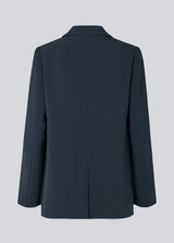 Blazer with an oversize fit and an asymmetrical look. PerryMD blazer is designed in a light material, which is easy to style with the matching pants or over a dress on a summer evening. The model is 177 cm and wears a size S/36.  Shop matching pants to complete the look: PerryMD pants.