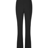 Bukser i sort med tætsiddende pasform med skjult lynlås i den ene side. AnkerMD slit pants har dekorative paspolerede baglommer, syede pressefolder og slidser forneden bagpå.  Køb matchende blazer: AnkerMD blazer, i samme farve for at fuldende looket.