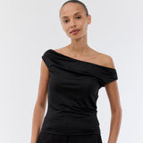 Off-shoulder top in a stretchy material. HimaMD off-shoulder top is fitted and slightly cropped.