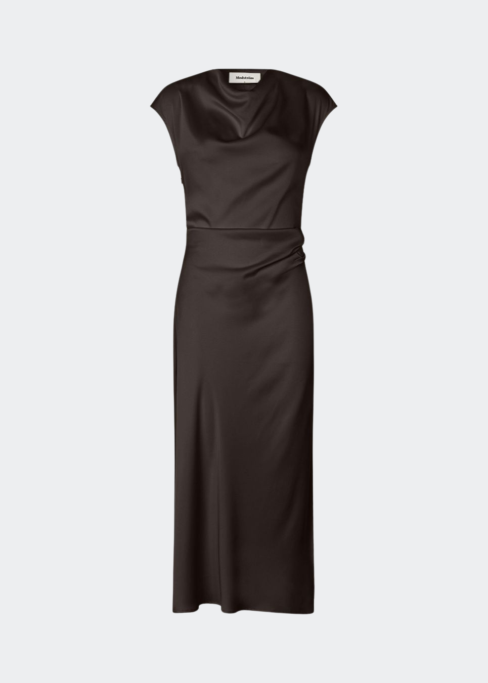 Sleeveless maxi dress with pleats in the side. TailorMD dress is made in satin and has a high neck, invisible zipper in the back and a slit in the side seam. The model is 175 cm and wears a size s/36.