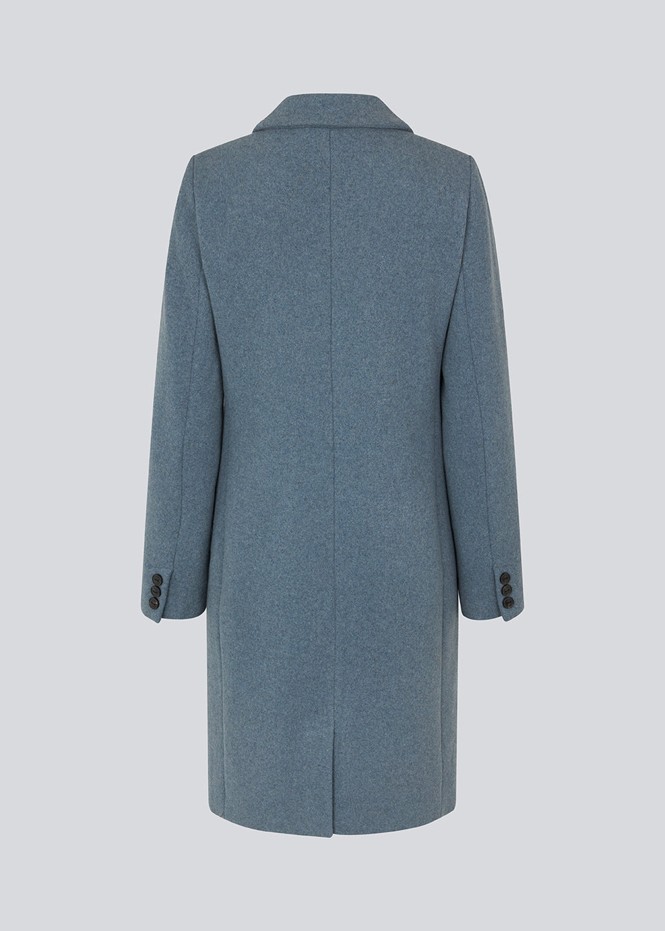 Beautiful, long wool coat. Pamela coat is closed by 3 big buttons at front and is waisted, which gives a feminine look. Because of the high content of wool you will be able to keep warm all through fall and the mild winters. The model is 176 cm and wears a size S/36