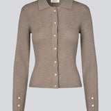 Fitted cardigan in brown made from a soft, rib-knitted wool. HirokiMD cardigan has a collar, buttons in front, and long sleeves with slit and buttons.&nbsp;