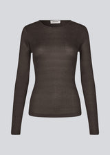 HarperMD LS top is a slim-fitting top with long sleeves and a round neck made from a thin, soft jersey.&nbsp;