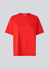 Short-sleeved t-shirt i bright red with logo in cotton jersey. Takoda t-shirt has a casual fit a round neck.