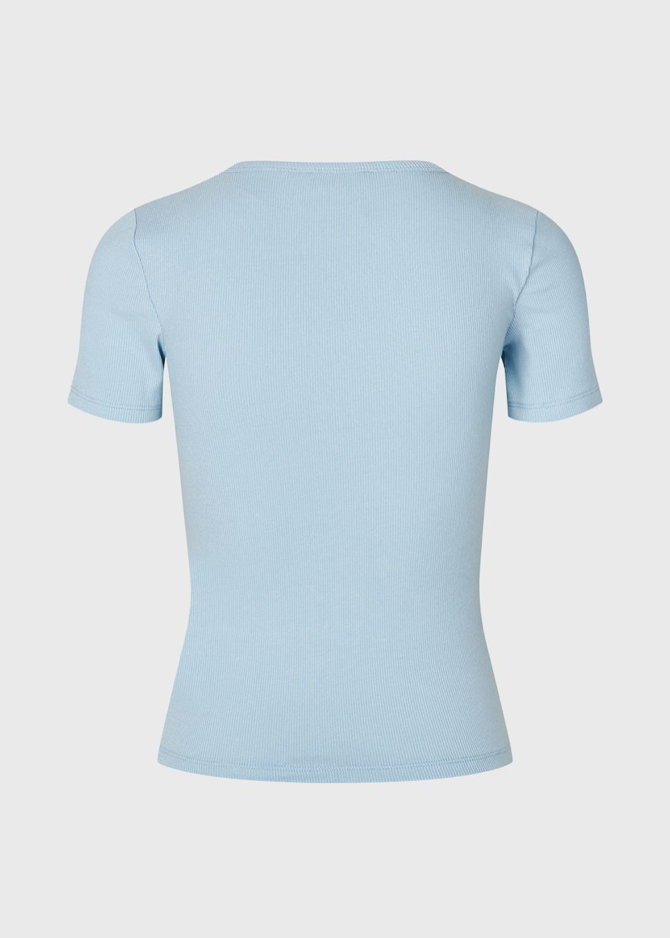 Soft basic t-shirt in light blue in soft cotton rib with stretch. Igormd short t-shirt has a tight fit with short sleeves.