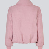 Padded bomber jacket in a wool mix. Ommimd jacket has a zipper closure, collar and two front pockets. The model is 175 cm and wears a size s/36.