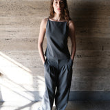 Sleeveless top with thin straps. Tuesdaysmd top has an open back and adjustable straps. The model is 175 cm and wears a size s/36.