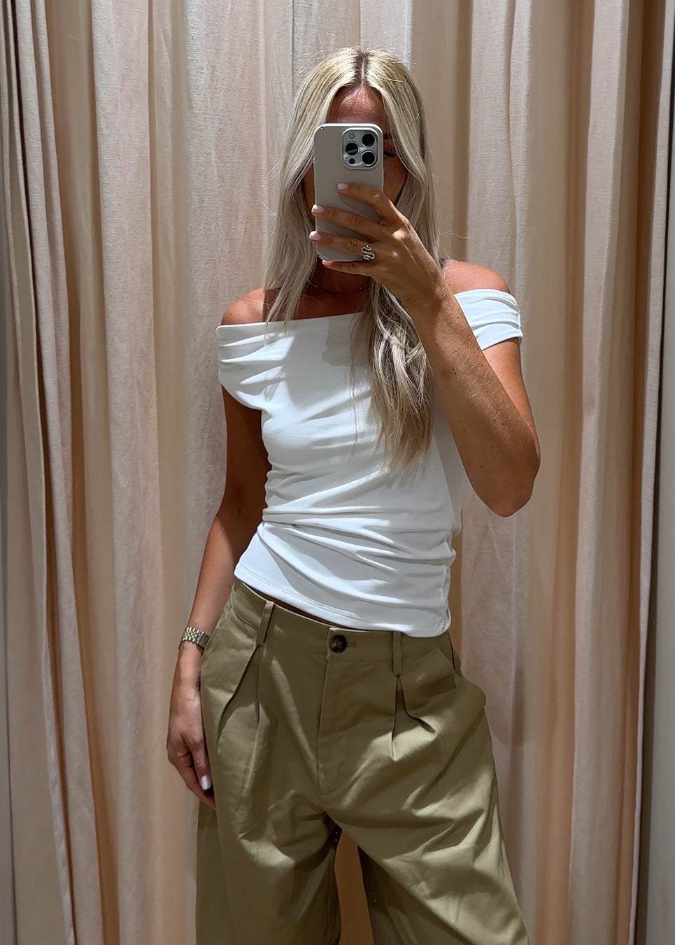 HimaMD off-shoulder top - Soft White