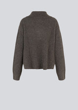 Light oversized knitted jumper in brown in wool and llama wool mix. AdrianMD t-neck has a relaxed fit with dropped shoulder, rib-knitted rollneck and trimmings.