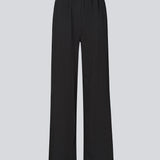 Light and comfortable pants. The AgneteMD Pants feature side pockets, loose legs, and an elastic waistband. These stylish pants combine comfort with a modern, relaxed look.