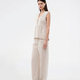 Light and comfortable pants. The AgneteMD Pants feature side pockets, loose legs, and an elastic waistband. These stylish pants combine comfort with a modern, relaxed look.