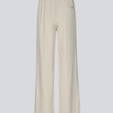 Light and comfortable pants. The AgneteMD Pants feature side pockets, loose legs, and an elastic waistband. These stylish pants combine comfort with a modern, relaxed look.