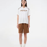 Sporty T-shirt with a chest logo. The AroobMD T-Shirt is made from lightweight fabric and features sporty details such as seam stripes and a V-neck with ribbed trim. A modern and relaxed T-shirt, perfect for sporty everyday looks.