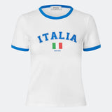 Fitted T-shirt with Italy logo. The AstaMD Italia T-Shirt features blue contrast trims on the short sleeves and round neckline. A sporty and modern T-shirt, perfect for everyday and casual looks.