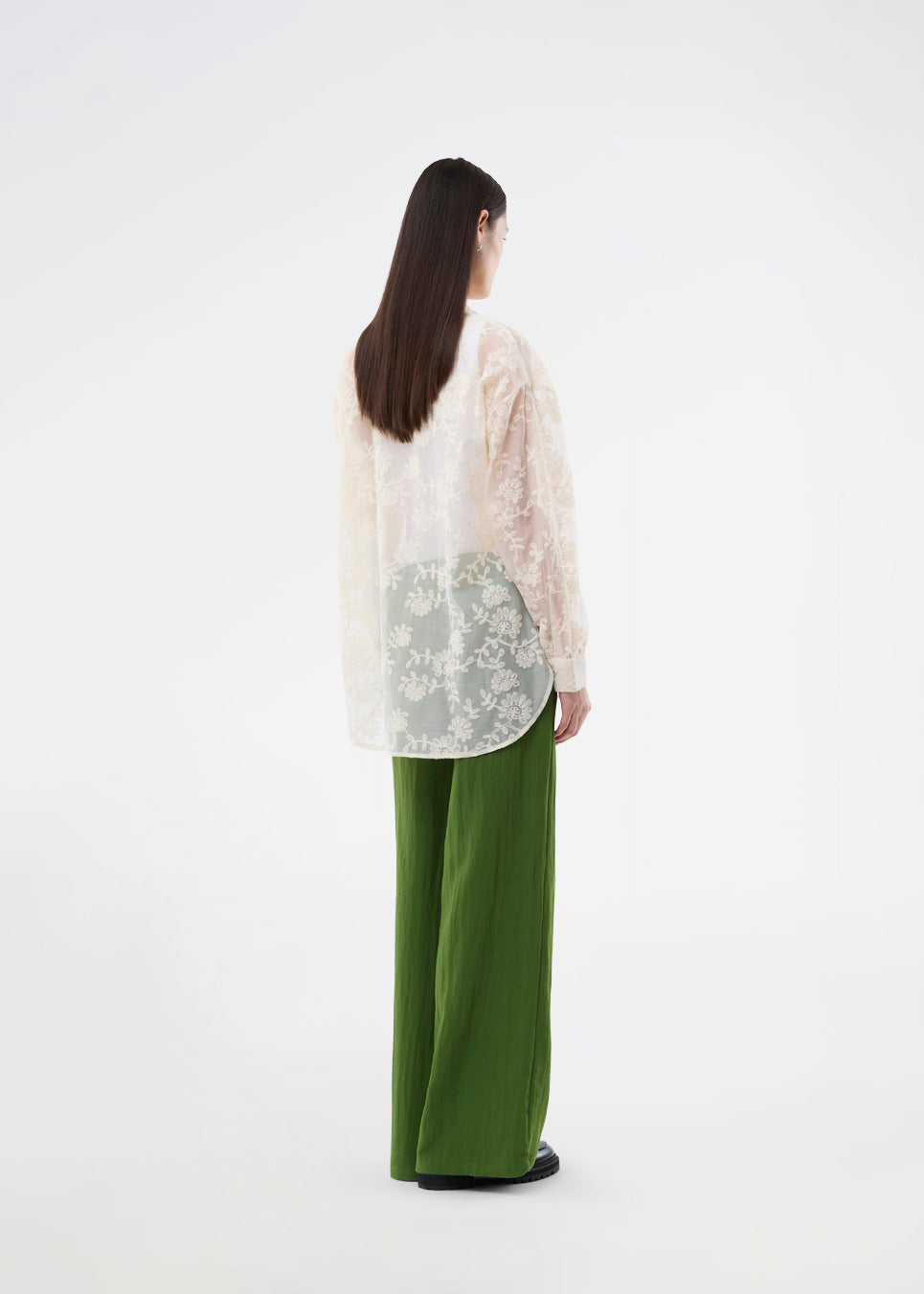Long shirt in heavyweight mesh with embroidery. The BabaraMD Long Shirt features a collar, button closure, and cuffed sleeves - an elegant and trendy statement top that creates a modern, polished look.